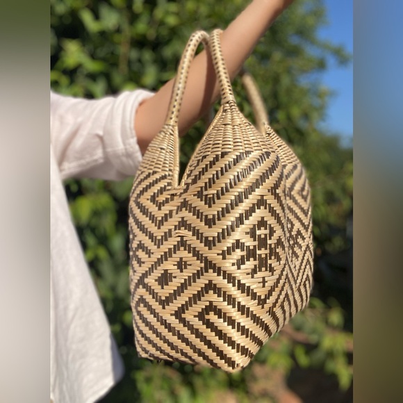 NWOT Handmade Natural Fiber Basket Purse - Picture 2 of 9